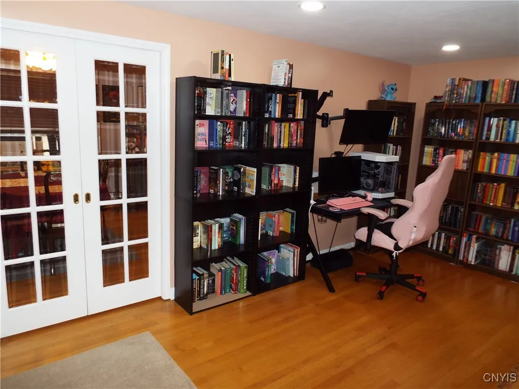 120 Brookview Lane, Salina, New York 13088, Salina, New York 13088, 3 Bedrooms Bedrooms, 7 Rooms Rooms,1 BathroomBathrooms,Residential,For Sale,120 Brookview Lane, Salina, New York 13088,0,S1622886