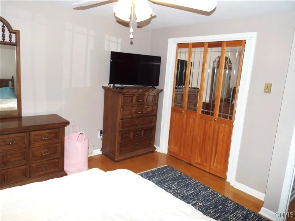 120 Brookview Lane, Salina, New York 13088, Salina, New York 13088, 3 Bedrooms Bedrooms, 7 Rooms Rooms,1 BathroomBathrooms,Residential,For Sale,120 Brookview Lane, Salina, New York 13088,0,S1622886