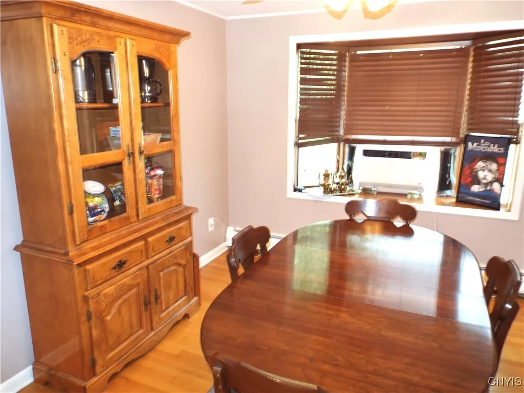 120 Brookview Lane, Salina, New York 13088, Salina, New York 13088, 3 Bedrooms Bedrooms, 7 Rooms Rooms,1 BathroomBathrooms,Residential,For Sale,120 Brookview Lane, Salina, New York 13088,0,S1622886