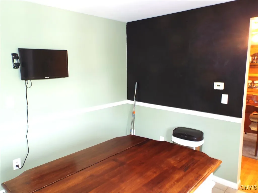 120 Brookview Lane, Salina, New York 13088, Salina, New York 13088, 3 Bedrooms Bedrooms, 7 Rooms Rooms,1 BathroomBathrooms,Residential,For Sale,120 Brookview Lane, Salina, New York 13088,0,S1622886