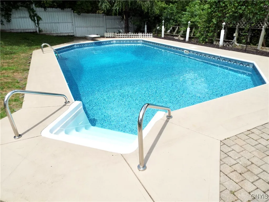 120 Brookview Lane, Salina, New York 13088, Salina, New York 13088, 3 Bedrooms Bedrooms, 7 Rooms Rooms,1 BathroomBathrooms,Residential,For Sale,120 Brookview Lane, Salina, New York 13088,0,S1622886