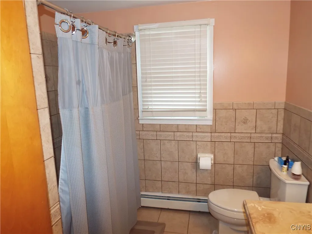 120 Brookview Lane, Salina, New York 13088, Salina, New York 13088, 3 Bedrooms Bedrooms, 7 Rooms Rooms,1 BathroomBathrooms,Residential,For Sale,120 Brookview Lane, Salina, New York 13088,0,S1622886