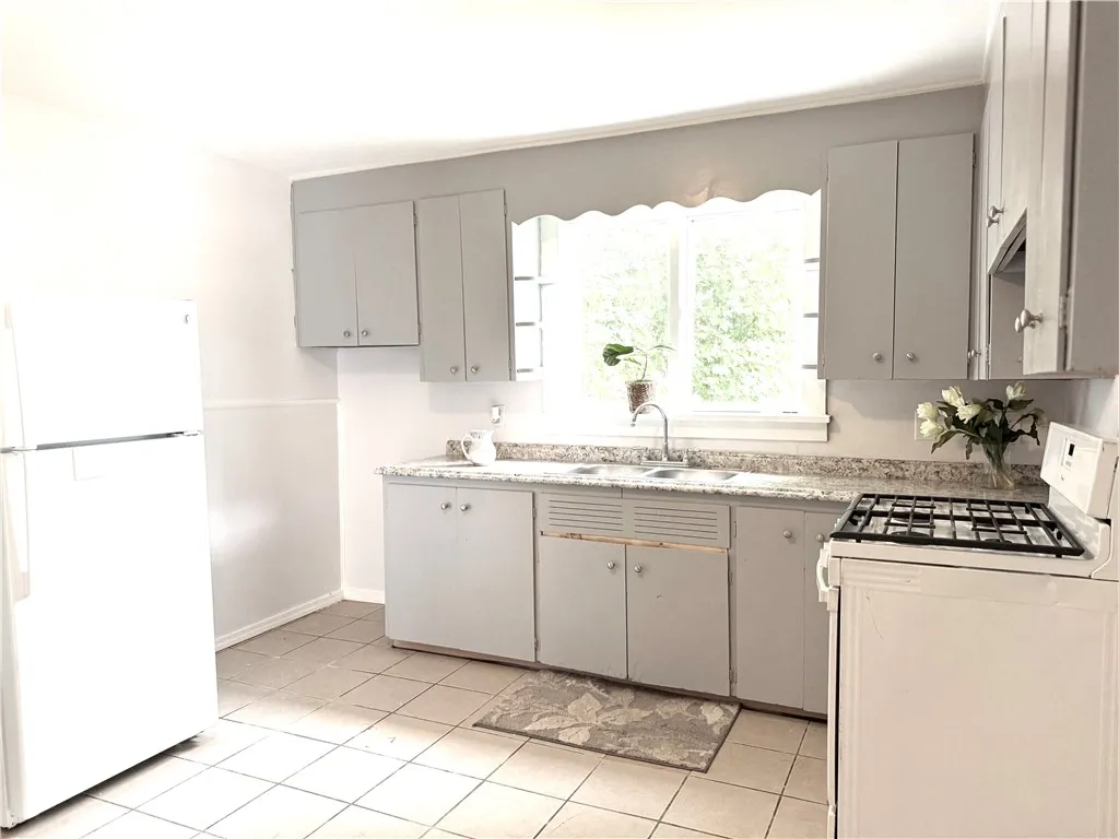 32 Van Stallen Street, Rochester, New York 14621, Rochester, New York 14621, 5 Bedrooms Bedrooms, 8 Rooms Rooms,1 BathroomBathrooms,Residential,Closed,32 Van Stallen Street, Rochester, New York 14621,0,R1623468