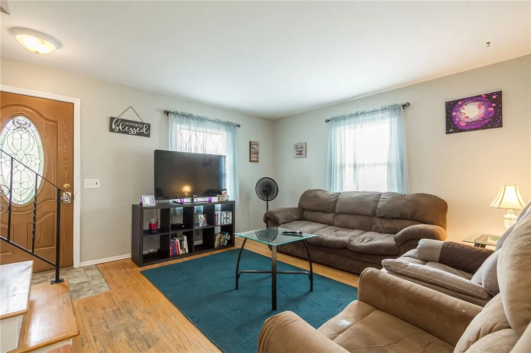 34 North Avenue 32, Manchester, New York 14504, Manchester, New York 14504, 4 Bedrooms Bedrooms, ,2 BathroomsBathrooms,Residential,Closed,34 North Avenue 32, Manchester, New York 14504,0,R1621762