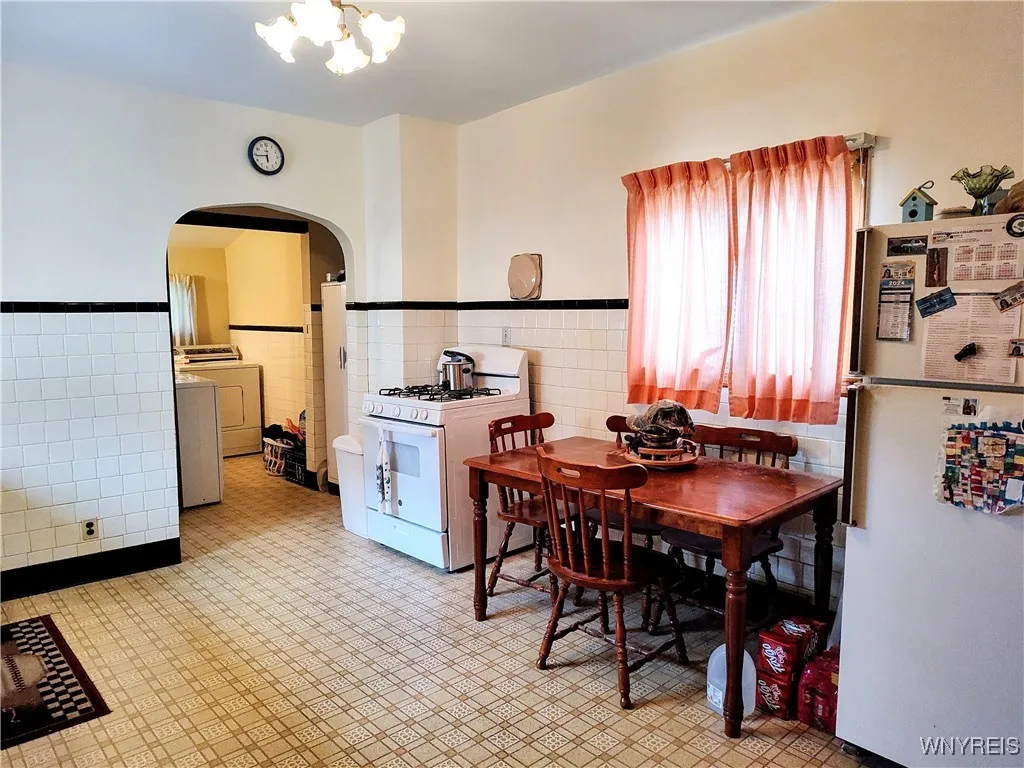 114 Shanley Street, Cheektowaga, New York 14206, Cheektowaga, New York 14206, 3 Bedrooms Bedrooms, 7 Rooms Rooms,1 BathroomBathrooms,Residential,For Sale,114 Shanley Street, Cheektowaga, New York 14206,B1623000