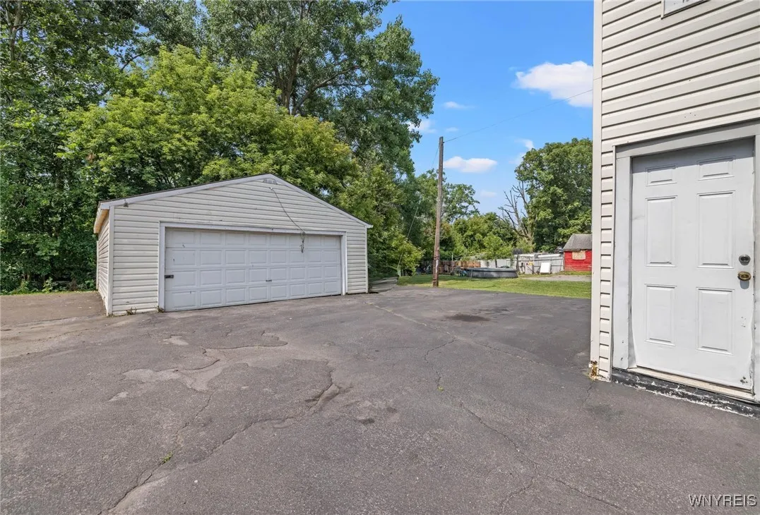 2851 Seneca Street, West Seneca, New York 14224, West Seneca, New York 14224, 6 Bedrooms Bedrooms, ,2 BathroomsBathrooms,Residential,For Sale,2851 Seneca Street, West Seneca, New York 14224,0,B1623038