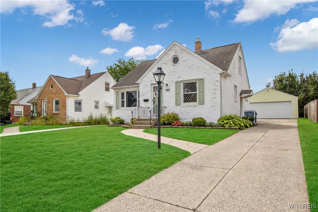 65 Albion Avenue, Amherst, New York 14226, Amherst, New York 14226, 4 Bedrooms Bedrooms, 6 Rooms Rooms,2 BathroomsBathrooms,Residential,For Sale,65 Albion Avenue, Amherst, New York 14226,B1622165