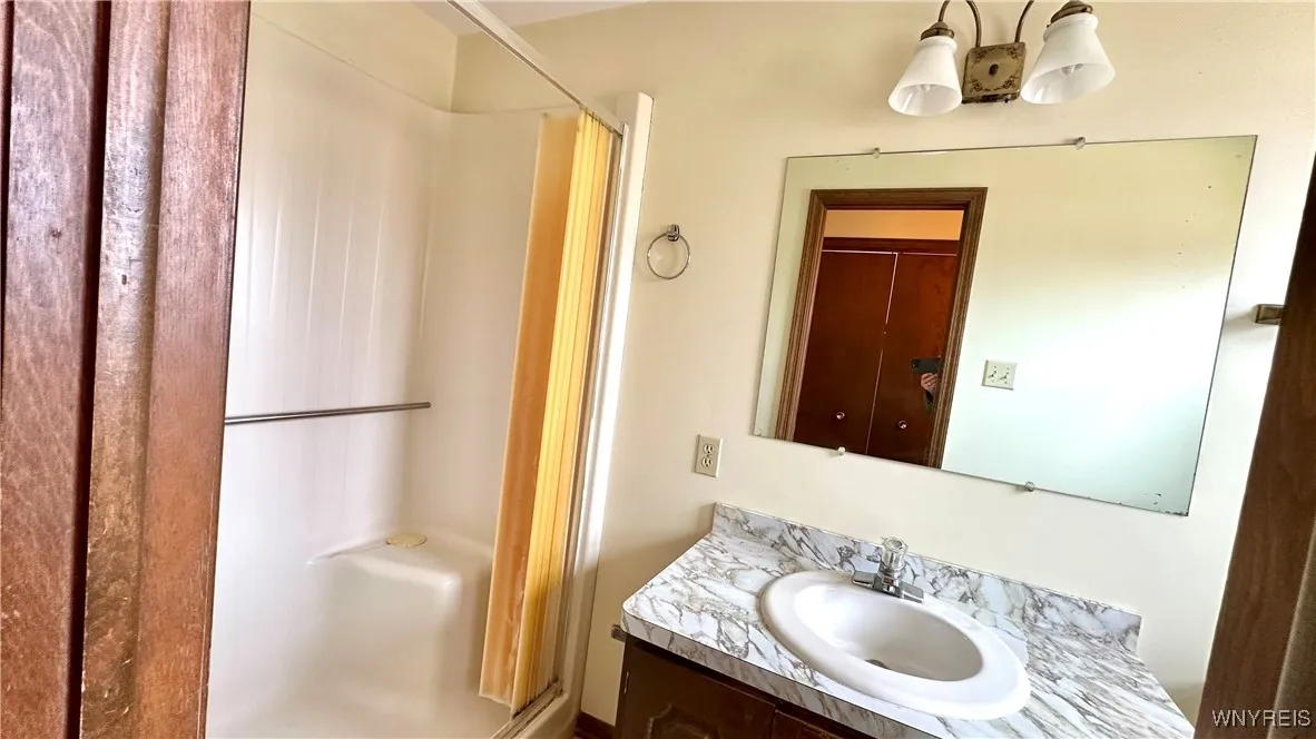 349 Howard Drive, Porter, New York 14174, Porter, New York 14174, 4 Bedrooms Bedrooms, 12 Rooms Rooms,2 BathroomsBathrooms,Residential,Closed,349 Howard Drive, Porter, New York 14174,0,B1623480