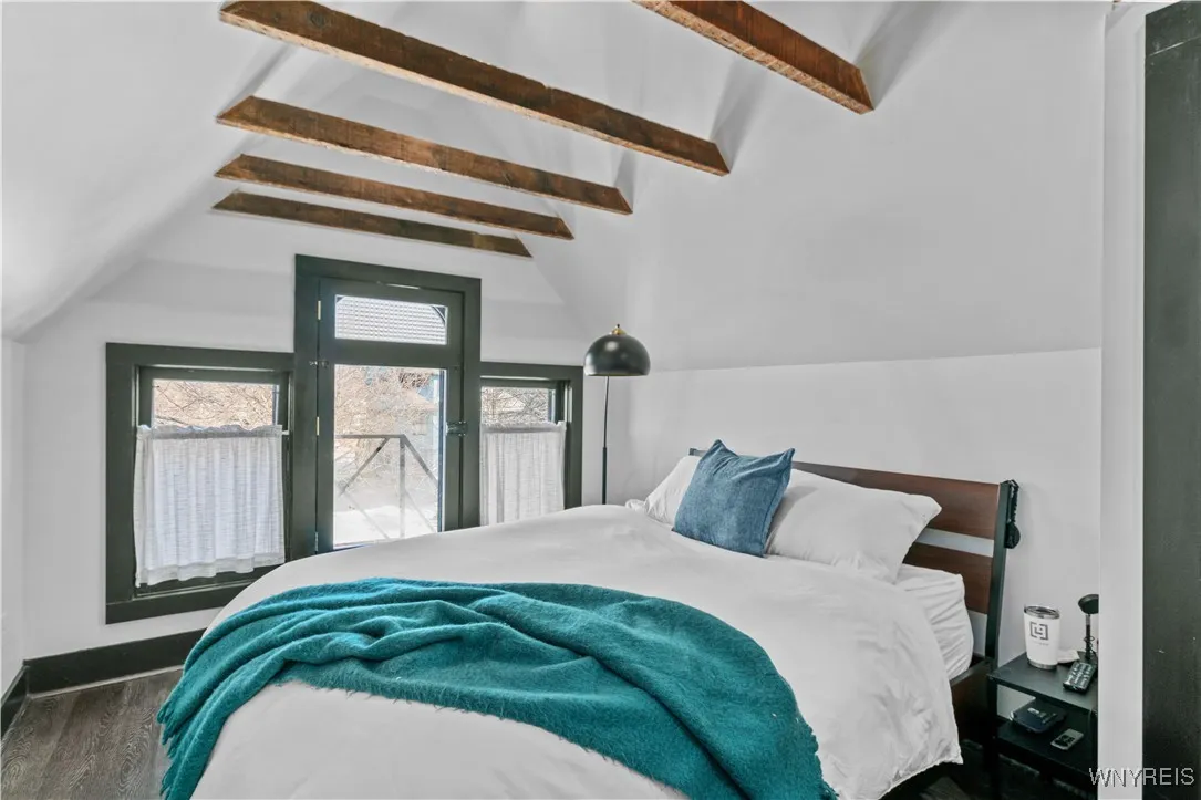 58 Cottage Street 3, Buffalo, New York 14201, Buffalo, New York 14201, 1 Bedroom Bedrooms, 2 Rooms Rooms,1 BathroomBathrooms,Residential Lease,For Rent,58 Cottage Street 3, Buffalo, New York 14201,B1623687