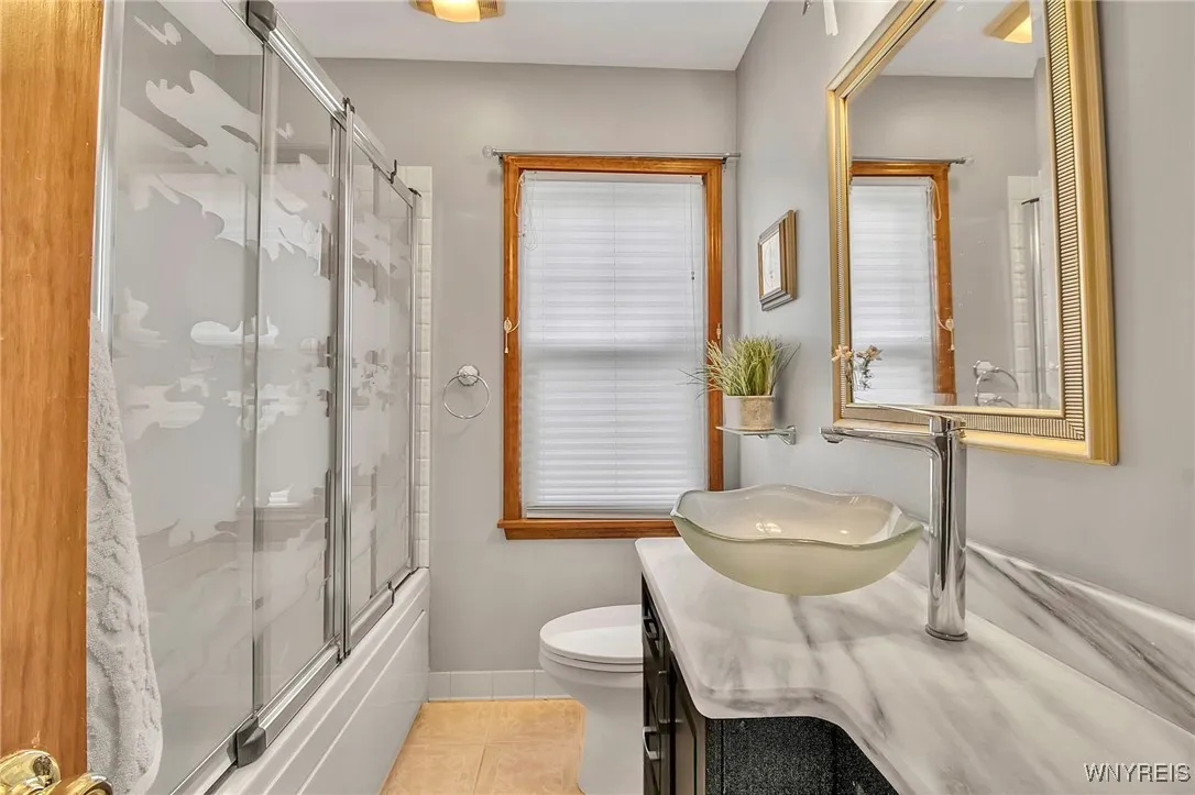 3703 West River Road, Grand Island, New York 14072, Grand Island, New York 14072, 3 Bedrooms Bedrooms, 6 Rooms Rooms,2 BathroomsBathrooms,Residential,For Sale,3703 West River Road, Grand Island, New York 14072,0,B1623505