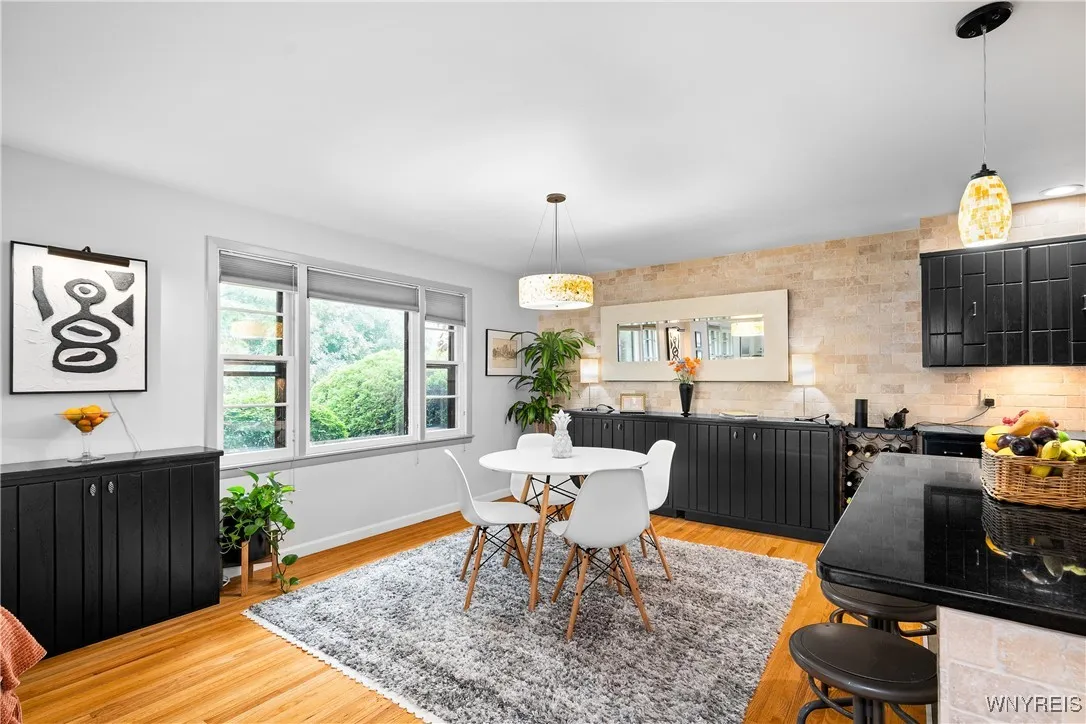 12 Henley Road, Buffalo, New York 14216, Buffalo, New York 14216, 4 Bedrooms Bedrooms, 8 Rooms Rooms,1 BathroomBathrooms,Residential,For Sale,12 Henley Road, Buffalo, New York 14216,B1622411
