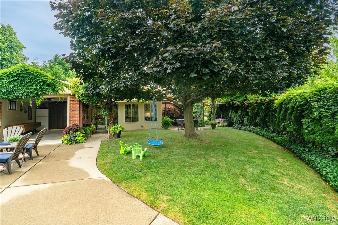 12 Henley Road, Buffalo, New York 14216, Buffalo, New York 14216, 4 Bedrooms Bedrooms, 8 Rooms Rooms,1 BathroomBathrooms,Residential,For Sale,12 Henley Road, Buffalo, New York 14216,B1622411
