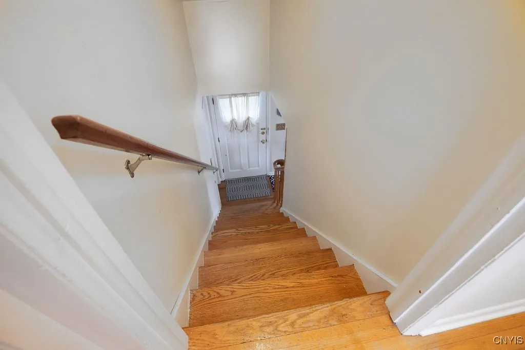 127 Wolcott Terrace, Syracuse, New York 13207, Syracuse, New York 13207, 3 Bedrooms Bedrooms, 7 Rooms Rooms,2 BathroomsBathrooms,Residential,Closed,127 Wolcott Terrace, Syracuse, New York 13207,0,S1623350