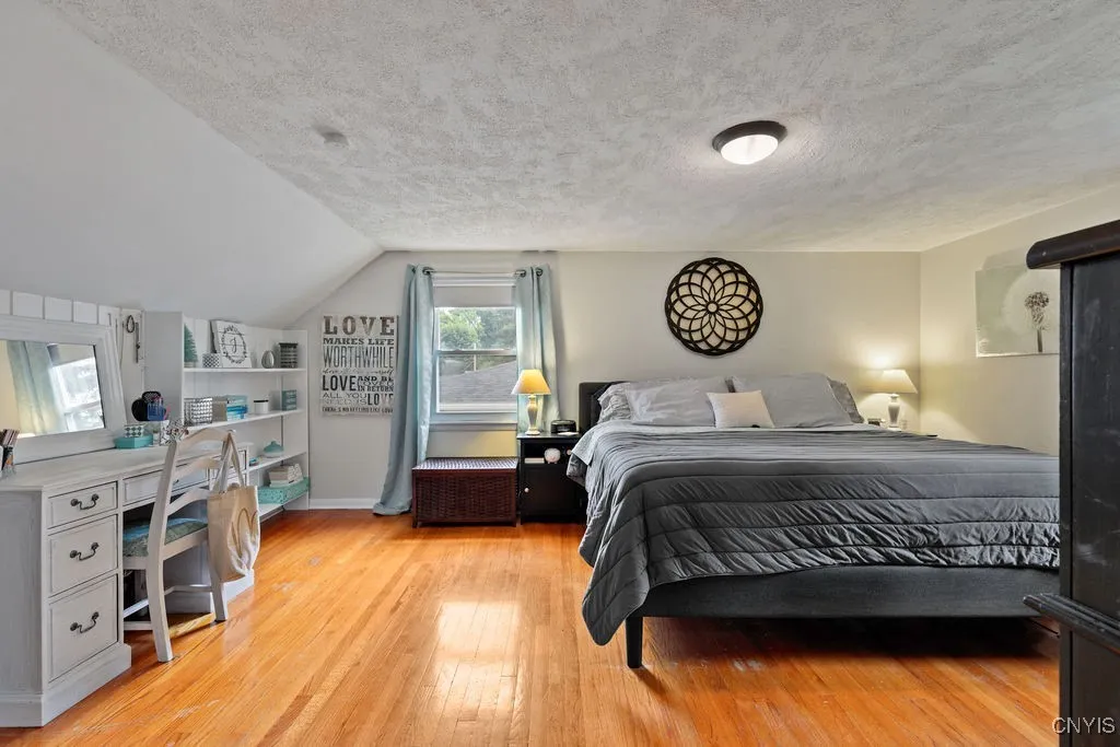 127 Wolcott Terrace, Syracuse, New York 13207, Syracuse, New York 13207, 3 Bedrooms Bedrooms, 7 Rooms Rooms,2 BathroomsBathrooms,Residential,Closed,127 Wolcott Terrace, Syracuse, New York 13207,0,S1623350