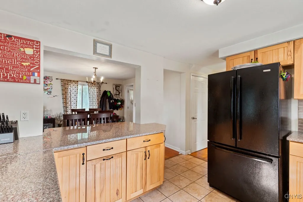 127 Wolcott Terrace, Syracuse, New York 13207, Syracuse, New York 13207, 3 Bedrooms Bedrooms, 7 Rooms Rooms,2 BathroomsBathrooms,Residential,Closed,127 Wolcott Terrace, Syracuse, New York 13207,0,S1623350