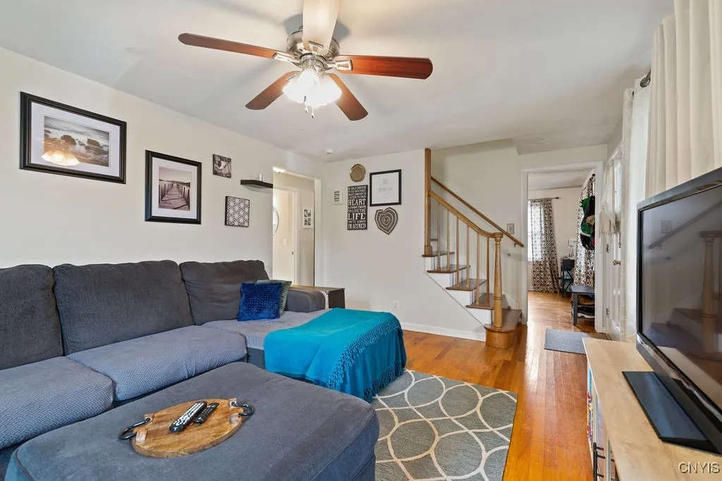 127 Wolcott Terrace, Syracuse, New York 13207, Syracuse, New York 13207, 3 Bedrooms Bedrooms, 7 Rooms Rooms,2 BathroomsBathrooms,Residential,Closed,127 Wolcott Terrace, Syracuse, New York 13207,0,S1623350