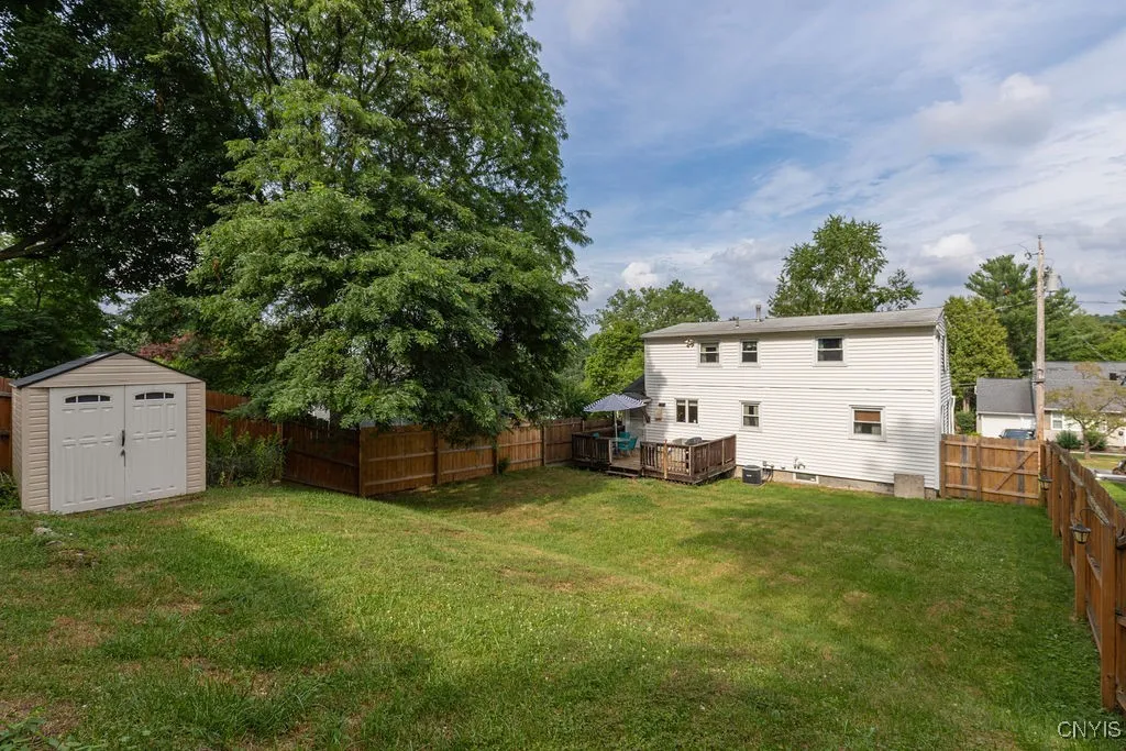 127 Wolcott Terrace, Syracuse, New York 13207, Syracuse, New York 13207, 3 Bedrooms Bedrooms, 7 Rooms Rooms,2 BathroomsBathrooms,Residential,Closed,127 Wolcott Terrace, Syracuse, New York 13207,0,S1623350