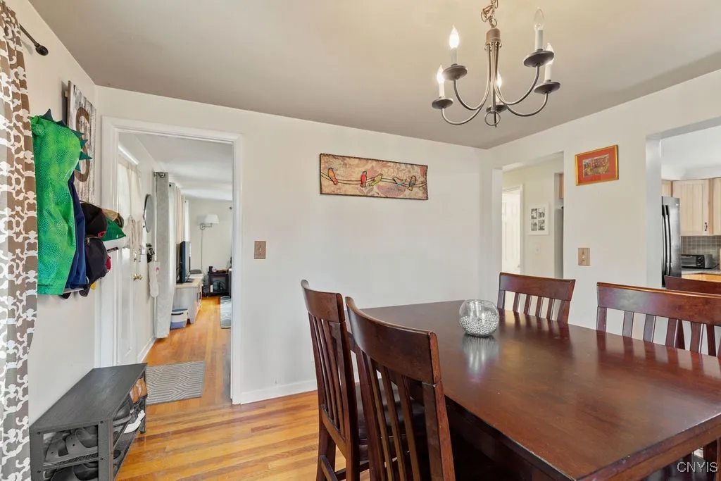 127 Wolcott Terrace, Syracuse, New York 13207, Syracuse, New York 13207, 3 Bedrooms Bedrooms, 7 Rooms Rooms,2 BathroomsBathrooms,Residential,Closed,127 Wolcott Terrace, Syracuse, New York 13207,0,S1623350