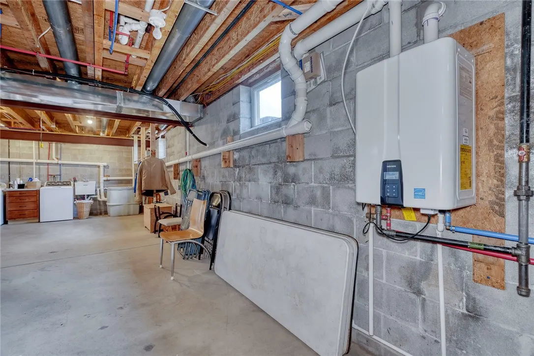 TANKLESS WATER HEATER