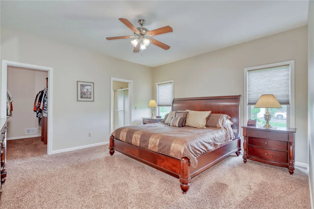 PRIMARY/MASTER BEDROOM W/ENSUITE BATH *WALK-IN CLOSET