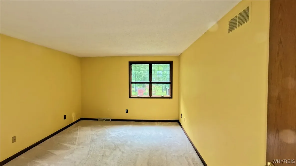 360 Muegel Road, Amherst, New York 14051, Amherst, New York 14051, 3 Bedrooms Bedrooms, 6 Rooms Rooms,2 BathroomsBathrooms,Residential,Closed,360 Muegel Road, Amherst, New York 14051,0,B1623543