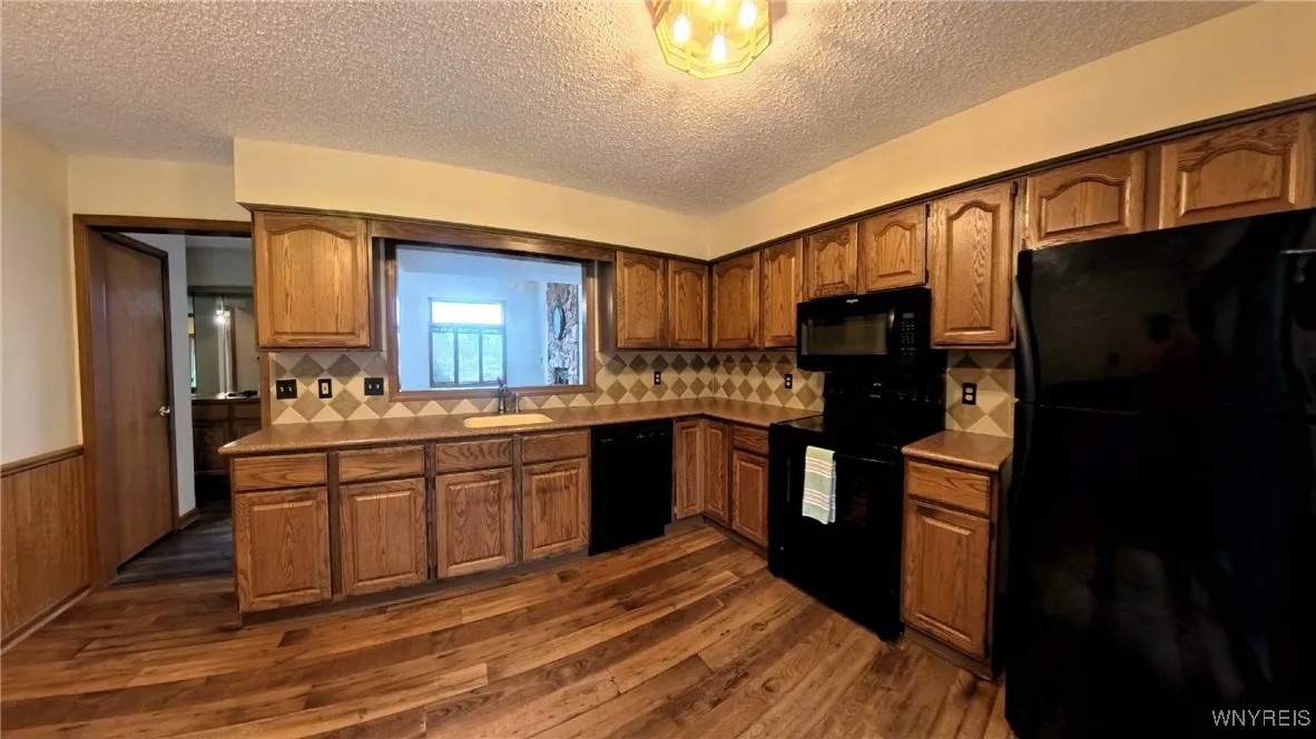 360 Muegel Road, Amherst, New York 14051, Amherst, New York 14051, 3 Bedrooms Bedrooms, 6 Rooms Rooms,2 BathroomsBathrooms,Residential,Closed,360 Muegel Road, Amherst, New York 14051,0,B1623543