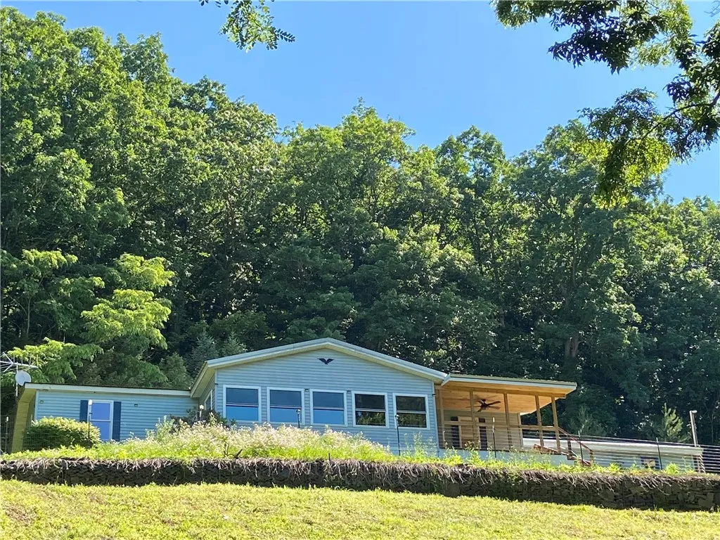 112 County Road 60, Chemung, New York 14892, Chemung, New York 14892, 3 Bedrooms Bedrooms, 9 Rooms Rooms,2 BathroomsBathrooms,Residential,Closed,112 County Road 60, Chemung, New York 14892,0,R1623378