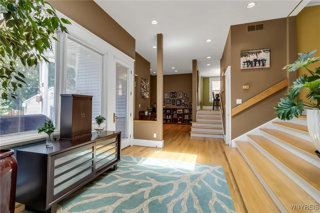 40 Westfield Rd, Amherst, New York 14226, Amherst, New York 14226, 5 Bedrooms Bedrooms, 11 Rooms Rooms,3 BathroomsBathrooms,Residential,For Sale,40 Westfield Rd, Amherst, New York 14226,B1623501