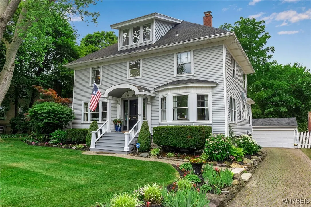 40 Westfield Rd, Amherst, New York 14226, Amherst, New York 14226, 5 Bedrooms Bedrooms, 11 Rooms Rooms,3 BathroomsBathrooms,Residential,For Sale,40 Westfield Rd, Amherst, New York 14226,B1623501