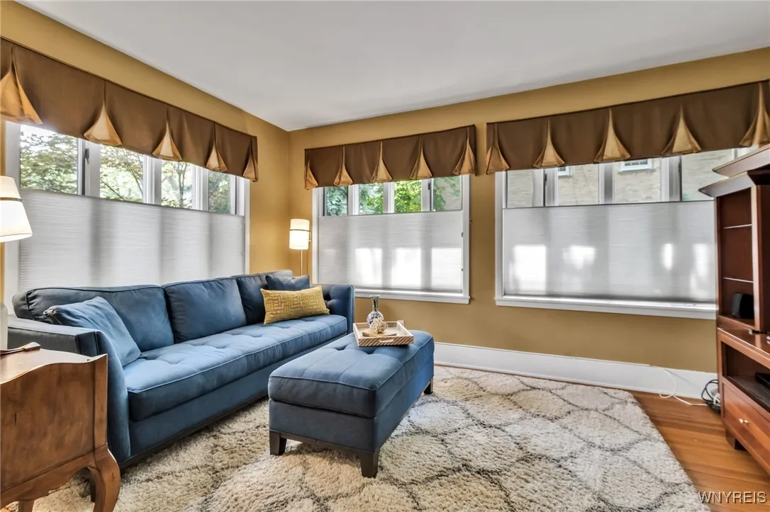 40 Westfield Rd, Amherst, New York 14226, Amherst, New York 14226, 5 Bedrooms Bedrooms, 11 Rooms Rooms,3 BathroomsBathrooms,Residential,For Sale,40 Westfield Rd, Amherst, New York 14226,B1623501