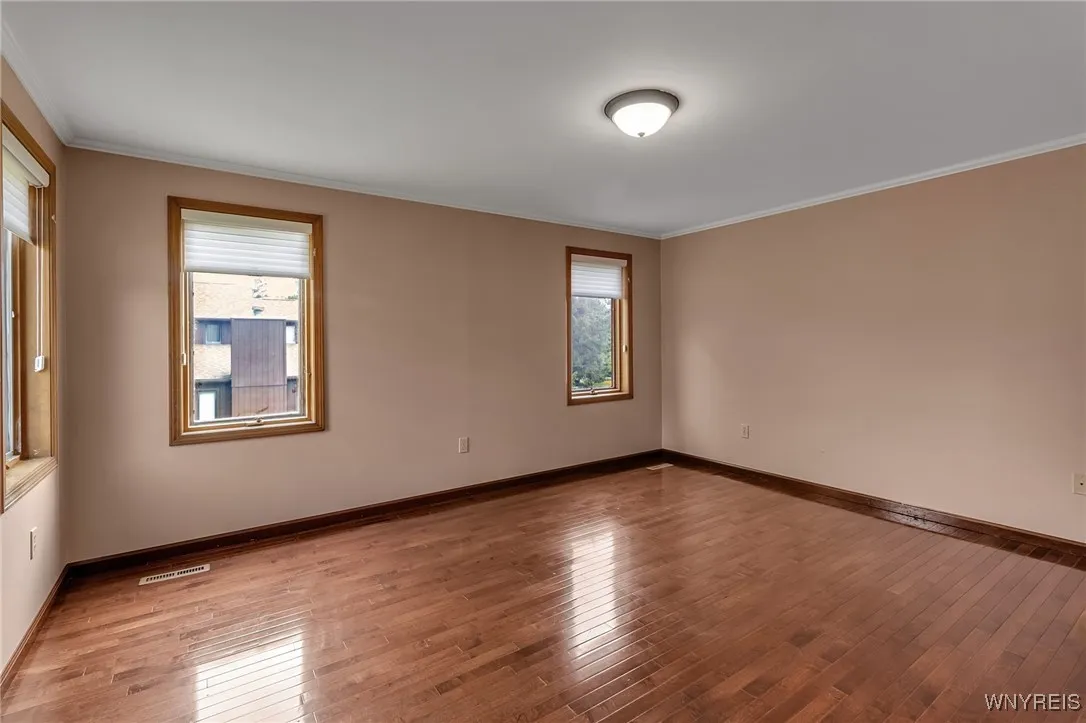 8 Hummingbird Lane, Amherst, New York 14228, Amherst, New York 14228, 4 Bedrooms Bedrooms, 9 Rooms Rooms,2 BathroomsBathrooms,Residential,For Sale,8 Hummingbird Lane, Amherst, New York 14228,B1622050