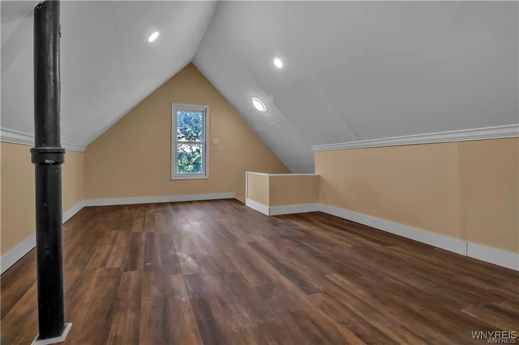72 Remoleno Street, Buffalo, New York 14220, Buffalo, New York 14220, 6 Bedrooms Bedrooms, ,2 BathroomsBathrooms,Residential,For Sale,72 Remoleno Street, Buffalo, New York 14220,B1623716