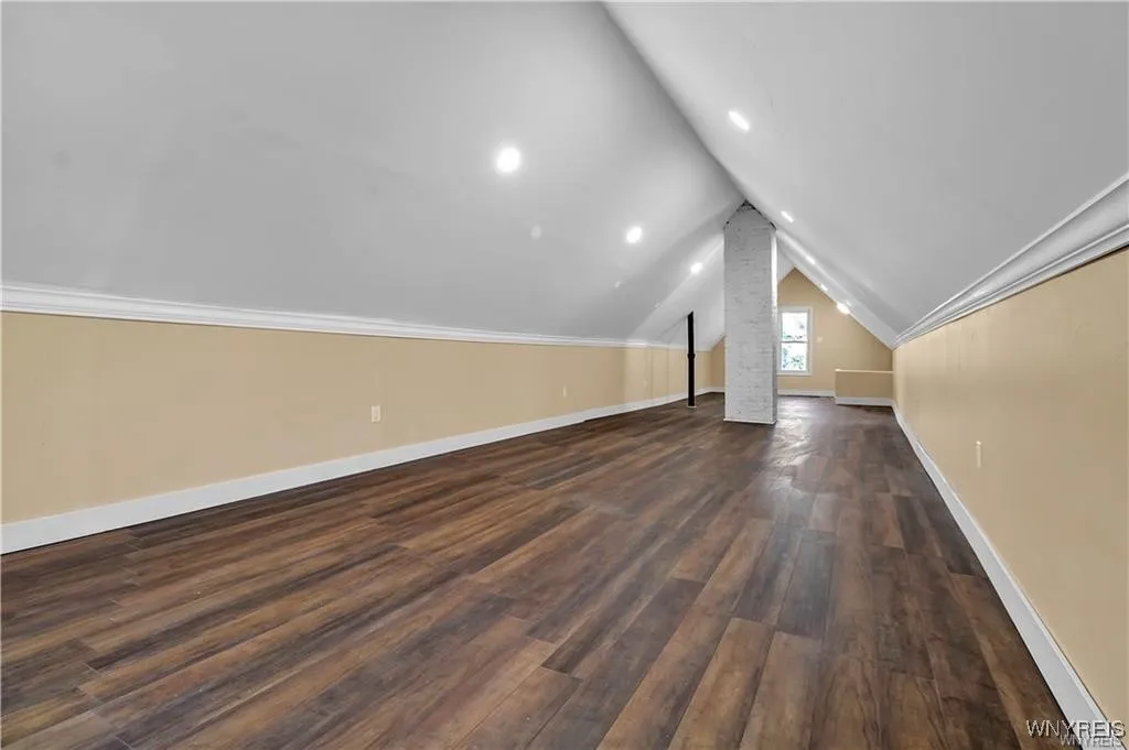 72 Remoleno Street, Buffalo, New York 14220, Buffalo, New York 14220, 6 Bedrooms Bedrooms, ,2 BathroomsBathrooms,Residential,For Sale,72 Remoleno Street, Buffalo, New York 14220,B1623716