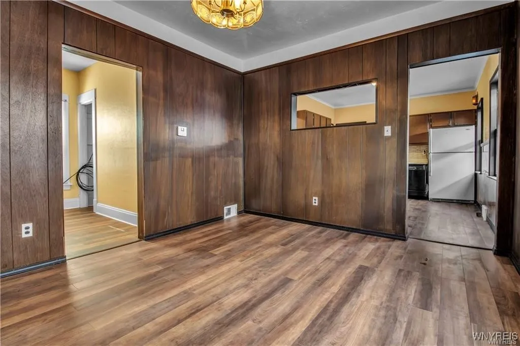72 Remoleno Street, Buffalo, New York 14220, Buffalo, New York 14220, 6 Bedrooms Bedrooms, ,2 BathroomsBathrooms,Residential,For Sale,72 Remoleno Street, Buffalo, New York 14220,B1623716