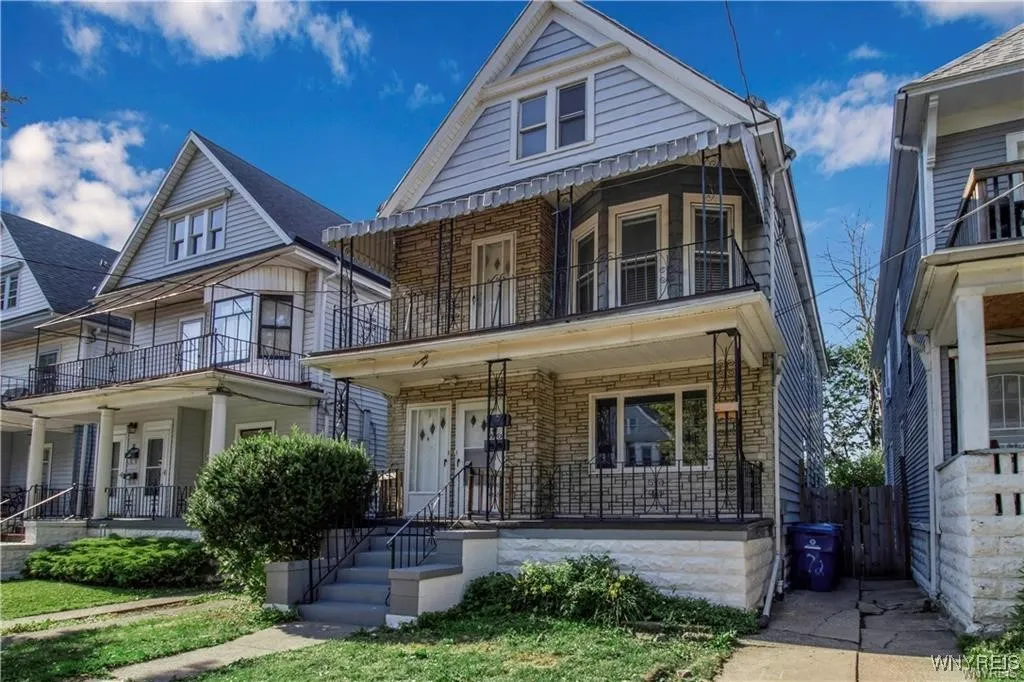 72 Remoleno Street, Buffalo, New York 14220, Buffalo, New York 14220, 6 Bedrooms Bedrooms, ,2 BathroomsBathrooms,Residential,For Sale,72 Remoleno Street, Buffalo, New York 14220,B1623716