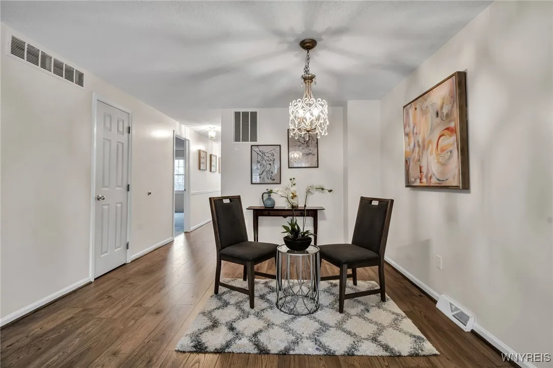 39 Olde Stone Lane, Lancaster, New York 14086, Lancaster, New York 14086, 2 Bedrooms Bedrooms, 5 Rooms Rooms,2 BathroomsBathrooms,Residential,Closed,39 Olde Stone Lane, Lancaster, New York 14086,0,B1623678