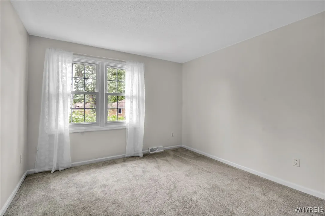 39 Olde Stone Lane, Lancaster, New York 14086, Lancaster, New York 14086, 2 Bedrooms Bedrooms, 5 Rooms Rooms,2 BathroomsBathrooms,Residential,Closed,39 Olde Stone Lane, Lancaster, New York 14086,0,B1623678