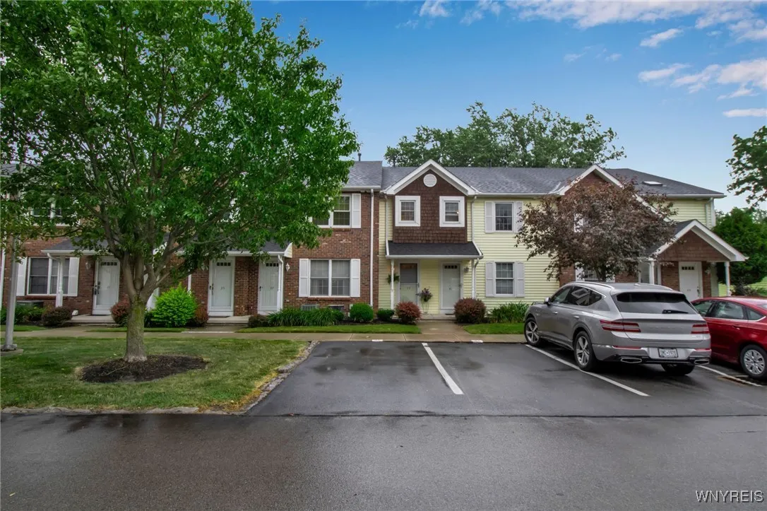 39 Olde Stone Lane, Lancaster, New York 14086, Lancaster, New York 14086, 2 Bedrooms Bedrooms, 5 Rooms Rooms,2 BathroomsBathrooms,Residential,Closed,39 Olde Stone Lane, Lancaster, New York 14086,0,B1623678