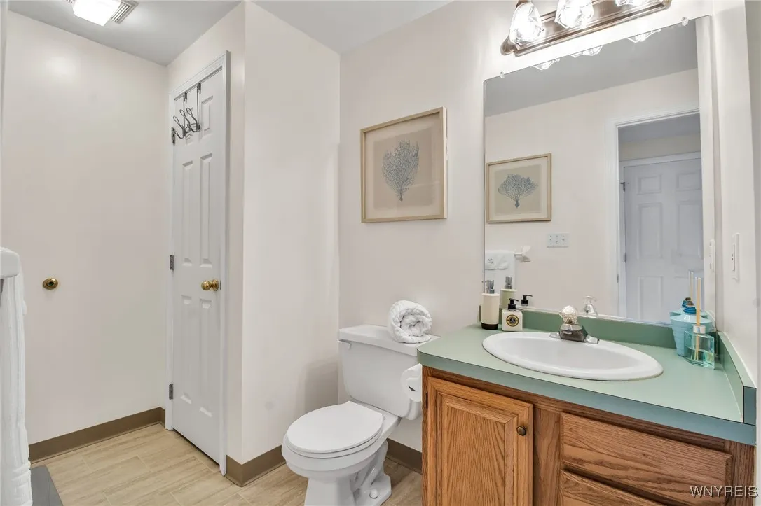 39 Olde Stone Lane, Lancaster, New York 14086, Lancaster, New York 14086, 2 Bedrooms Bedrooms, 5 Rooms Rooms,2 BathroomsBathrooms,Residential,Closed,39 Olde Stone Lane, Lancaster, New York 14086,0,B1623678