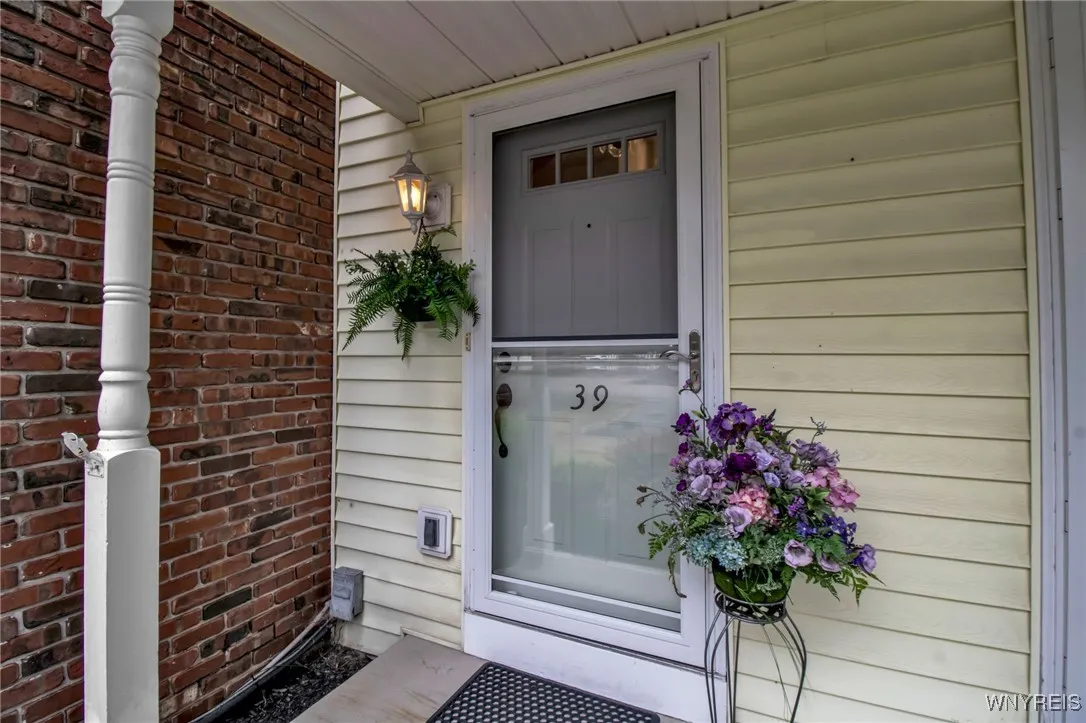 39 Olde Stone Lane, Lancaster, New York 14086, Lancaster, New York 14086, 2 Bedrooms Bedrooms, 5 Rooms Rooms,2 BathroomsBathrooms,Residential,Closed,39 Olde Stone Lane, Lancaster, New York 14086,0,B1623678