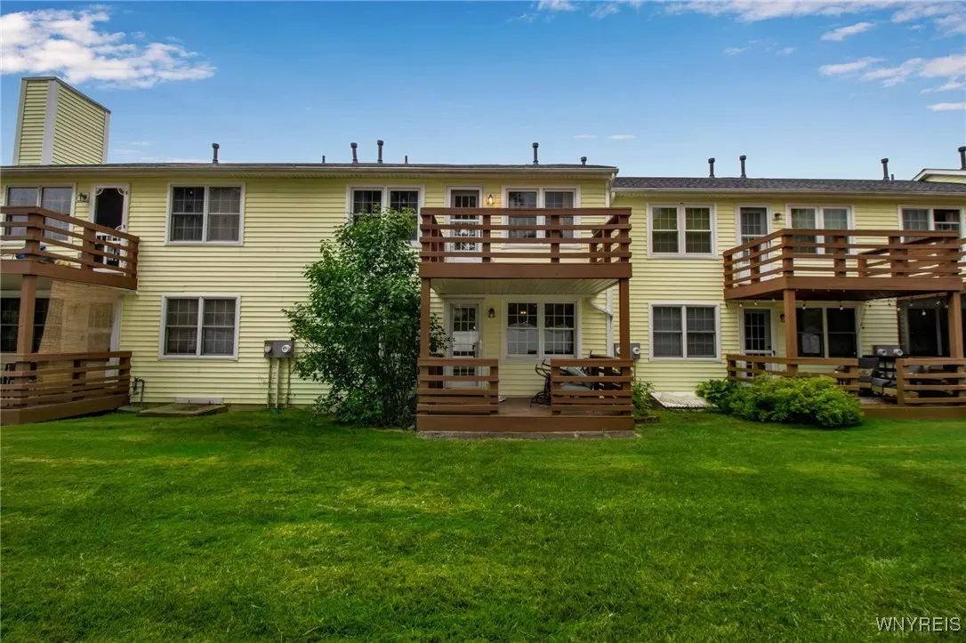 39 Olde Stone Lane, Lancaster, New York 14086, Lancaster, New York 14086, 2 Bedrooms Bedrooms, 5 Rooms Rooms,2 BathroomsBathrooms,Residential,Closed,39 Olde Stone Lane, Lancaster, New York 14086,0,B1623678