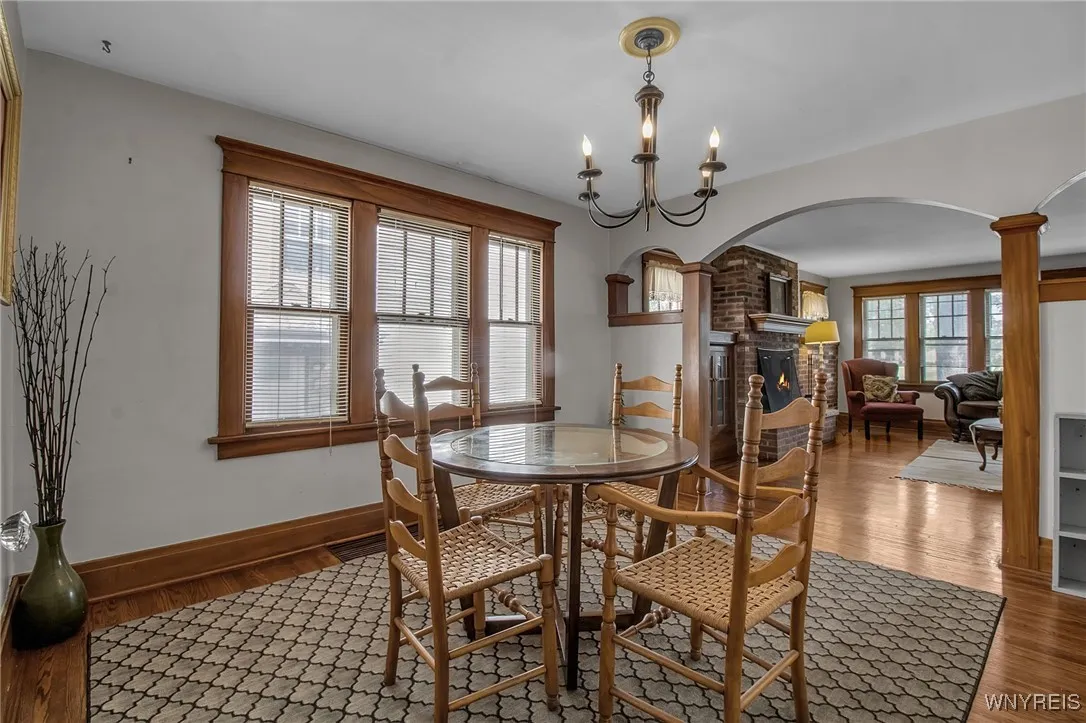 284 Windermere Boulevard, Amherst, New York 14226, Amherst, New York 14226, 2 Bedrooms Bedrooms, 4 Rooms Rooms,1 BathroomBathrooms,Residential Lease,For Rent,284 Windermere Boulevard, Amherst, New York 14226,B1623739