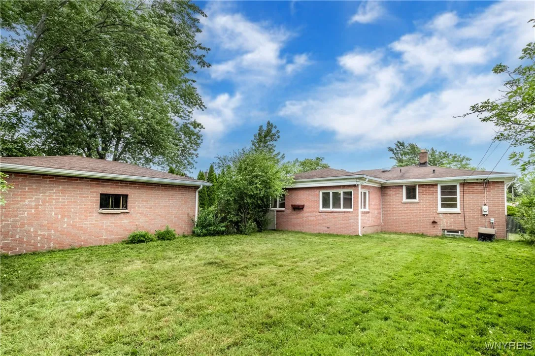 130 Alberta Drive, Amherst, New York 14226, Amherst, New York 14226, 3 Bedrooms Bedrooms, 8 Rooms Rooms,1 BathroomBathrooms,Residential,For Sale,130 Alberta Drive, Amherst, New York 14226,B1621193