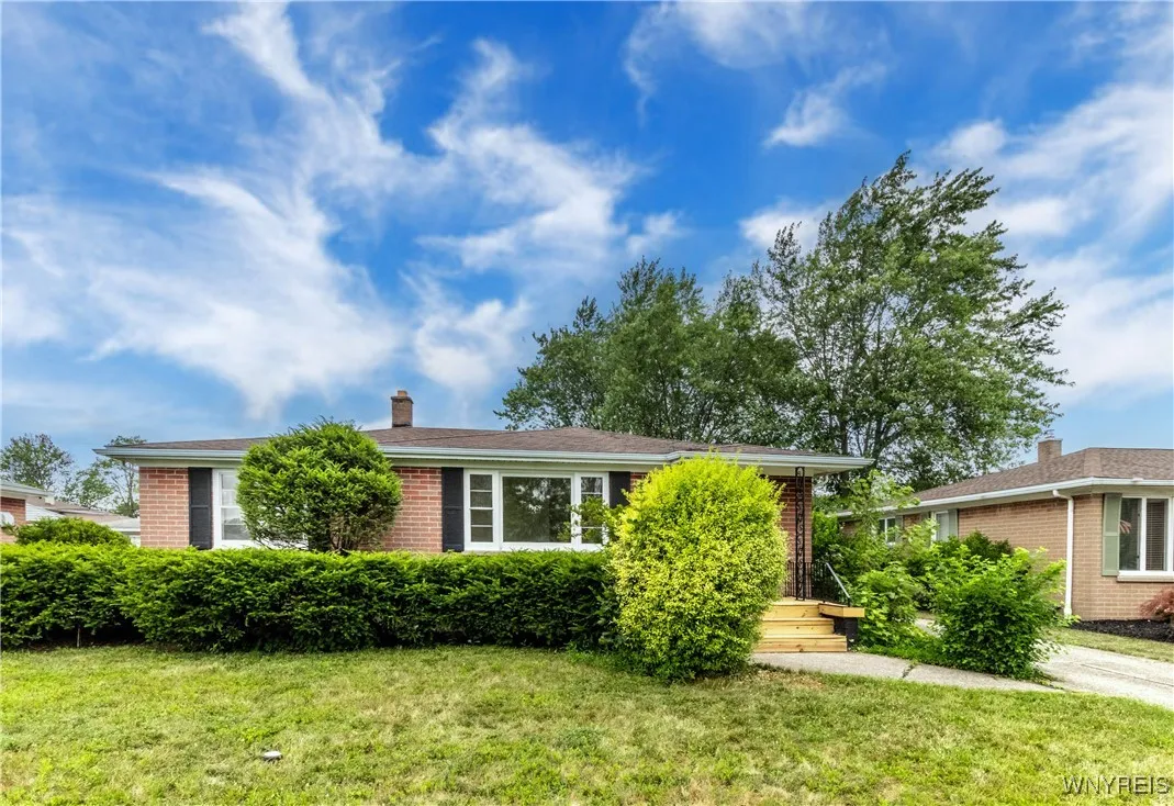 130 Alberta Drive, Amherst, New York 14226, Amherst, New York 14226, 3 Bedrooms Bedrooms, 8 Rooms Rooms,1 BathroomBathrooms,Residential,For Sale,130 Alberta Drive, Amherst, New York 14226,B1621193