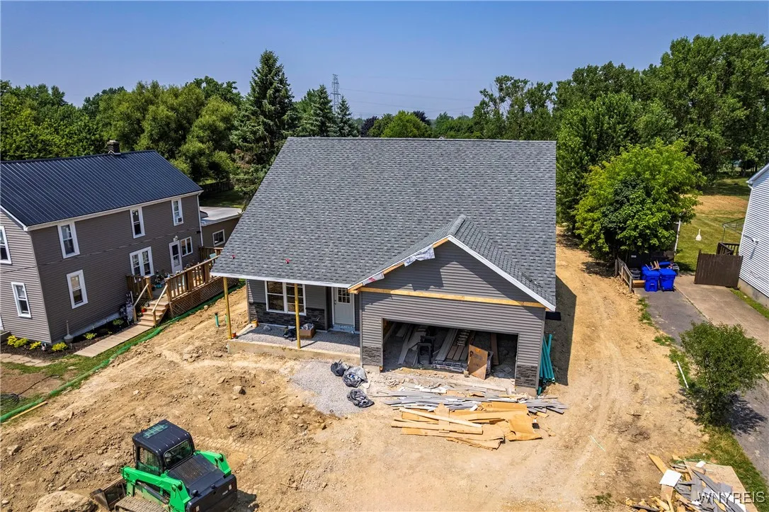 5200 Berg Road, West Seneca, New York 14218, West Seneca, New York 14218, 3 Bedrooms Bedrooms, 8 Rooms Rooms,2 BathroomsBathrooms,Residential,For Sale,5200 Berg Road, West Seneca, New York 14218,B1623330