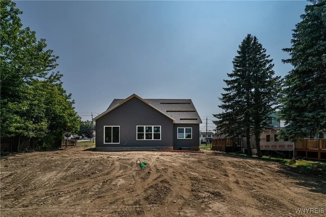 5200 Berg Road, West Seneca, New York 14218, West Seneca, New York 14218, 3 Bedrooms Bedrooms, 8 Rooms Rooms,2 BathroomsBathrooms,Residential,For Sale,5200 Berg Road, West Seneca, New York 14218,B1623330