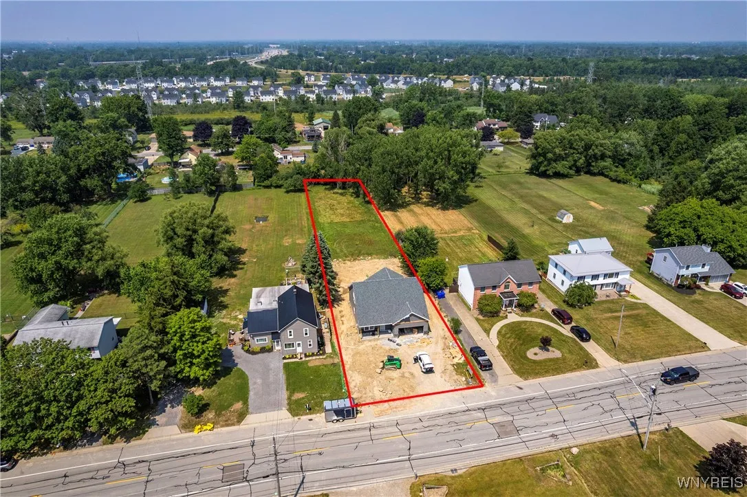 5200 Berg Road, West Seneca, New York 14218, West Seneca, New York 14218, 3 Bedrooms Bedrooms, 8 Rooms Rooms,2 BathroomsBathrooms,Residential,For Sale,5200 Berg Road, West Seneca, New York 14218,B1623330