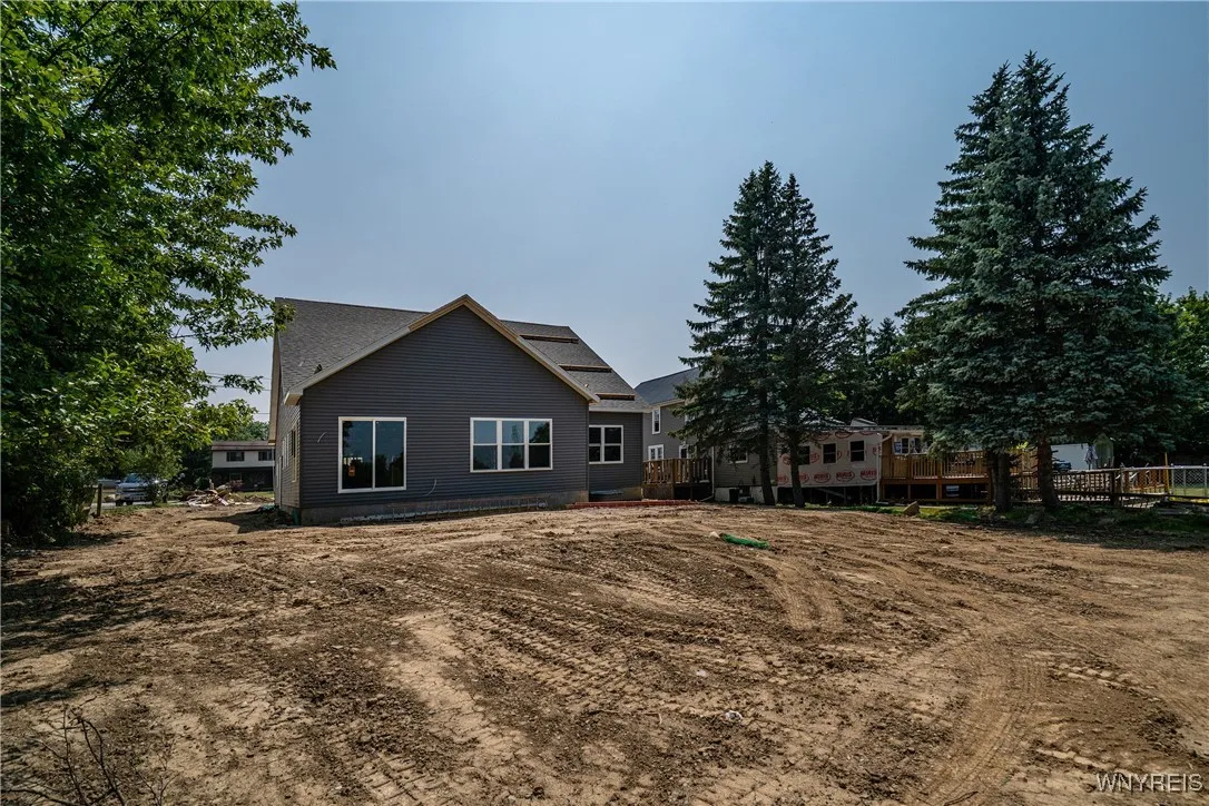 5200 Berg Road, West Seneca, New York 14218, West Seneca, New York 14218, 3 Bedrooms Bedrooms, 8 Rooms Rooms,2 BathroomsBathrooms,Residential,For Sale,5200 Berg Road, West Seneca, New York 14218,B1623330