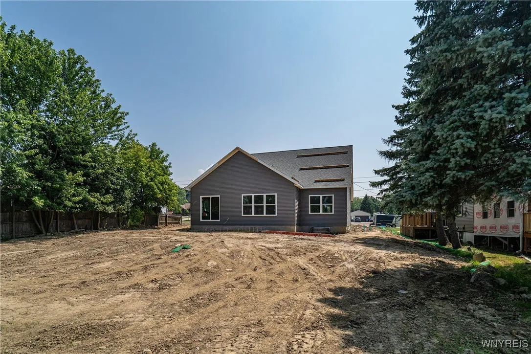 5200 Berg Road, West Seneca, New York 14218, West Seneca, New York 14218, 3 Bedrooms Bedrooms, 8 Rooms Rooms,2 BathroomsBathrooms,Residential,For Sale,5200 Berg Road, West Seneca, New York 14218,B1623330