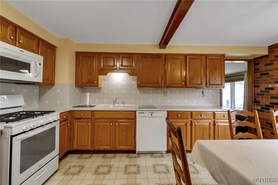 211 Westchester Boulevard, Tonawanda, New York 142, Tonawanda, New York 14217, 3 Bedrooms Bedrooms, 6 Rooms Rooms,1 BathroomBathrooms,Residential,Closed,211 Westchester Boulevard, Tonawanda, New York 142,0,B1623487